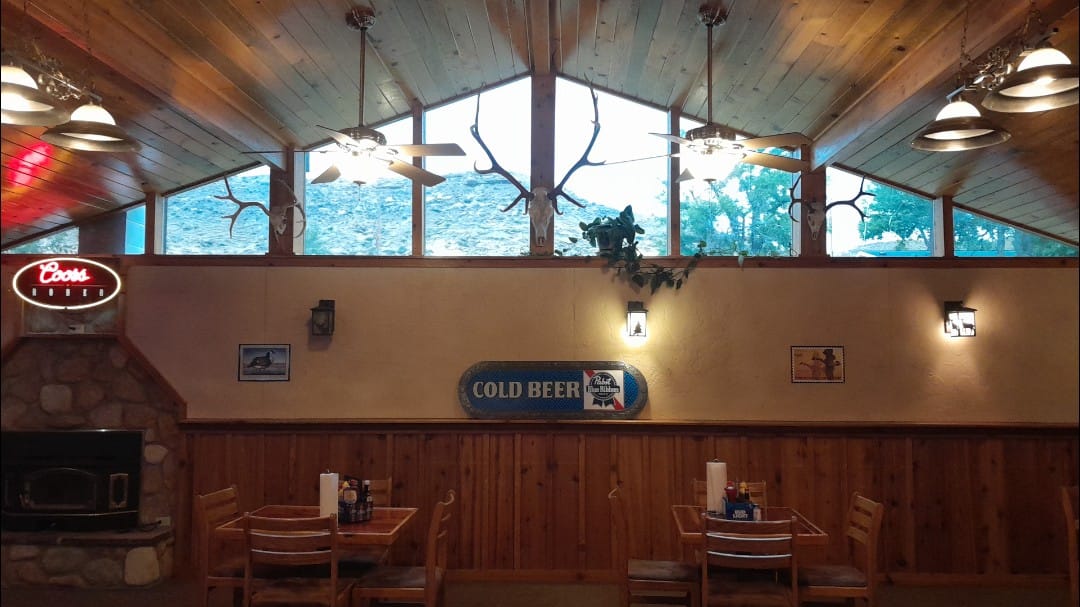 Wyarno Bar & Grill Sheridan Wyoming Travel Guide